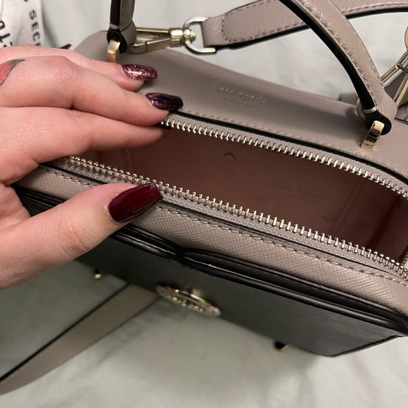 Kate Spade Purse - Picture 2 of 2